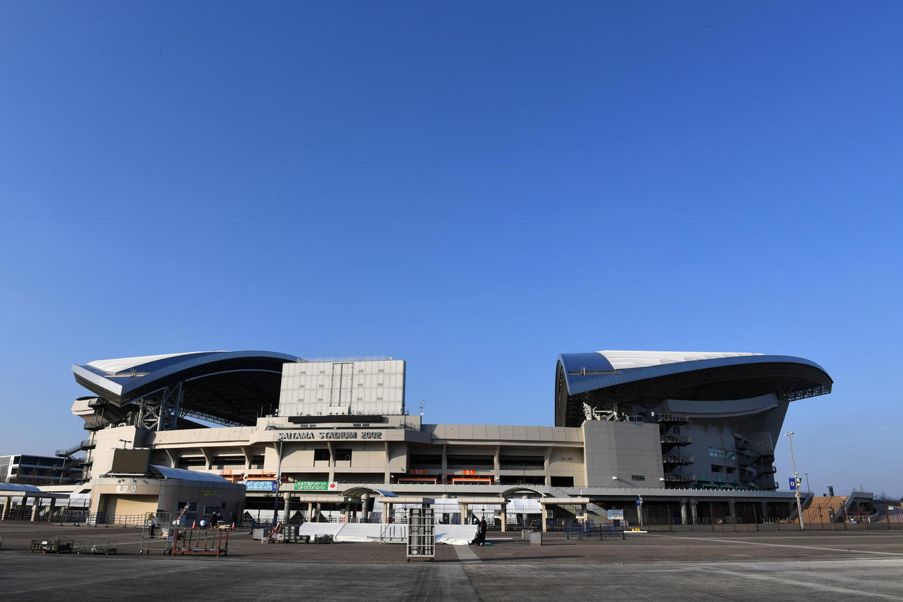 埼玉スタジアムの外観（2022年1月26日撮影）