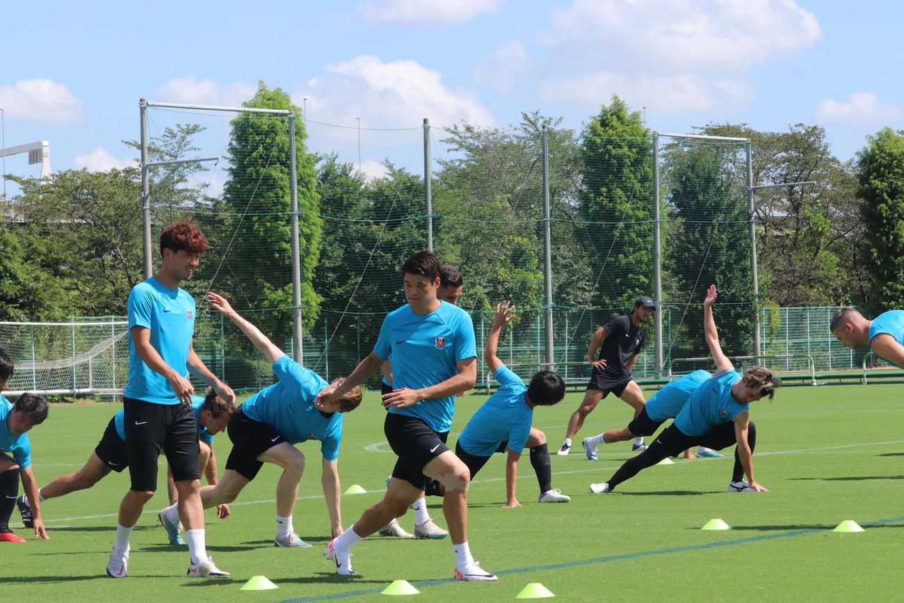 ACLプレーオフに向け調整する浦和のイレブン