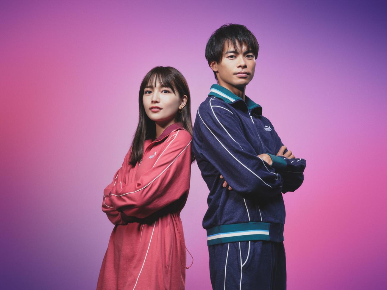 プーマのCMで共演した日本代表MF三笘薫と川口春奈