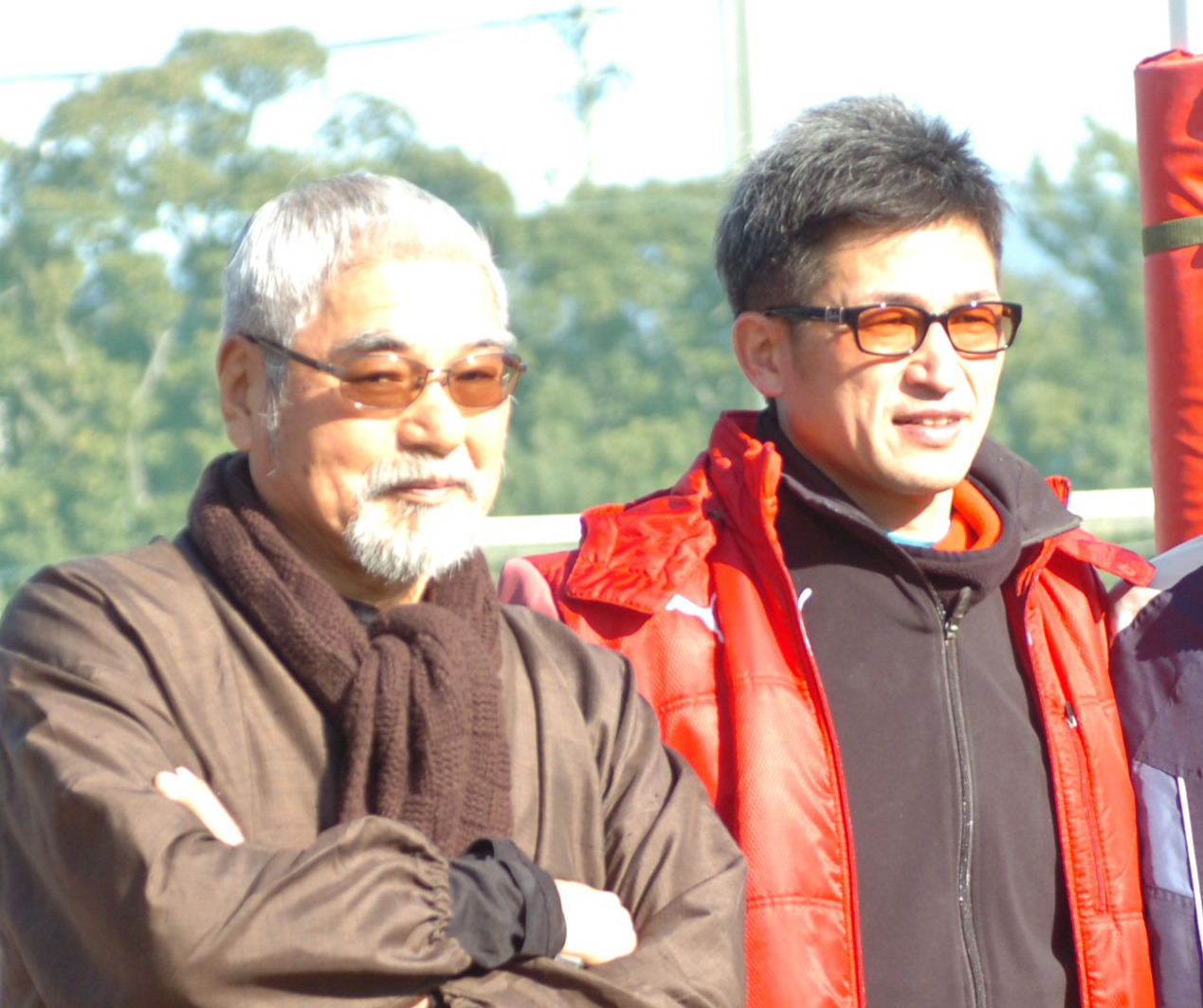 父親の納谷宣雄氏（左）とカズ（2012年1月2日撮影）