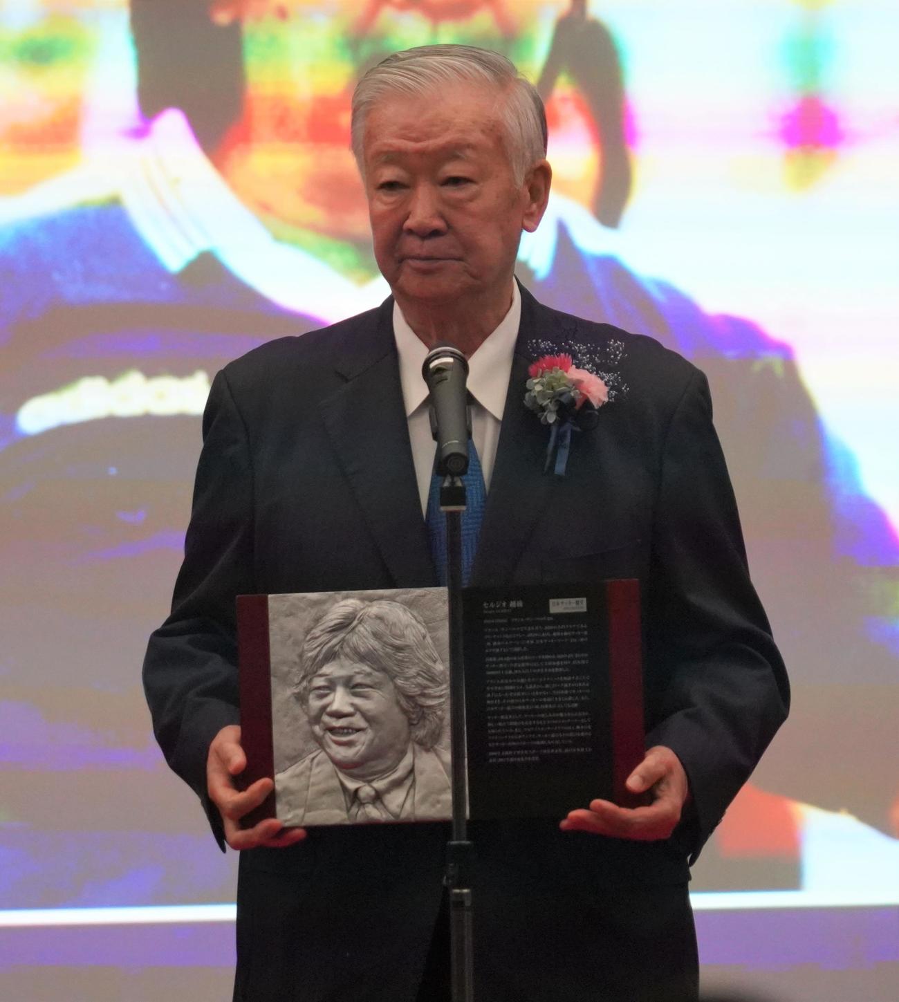 第19回日本サッカー殿堂掲額式典に出席したセルジオ越後氏（撮影・佐藤成）