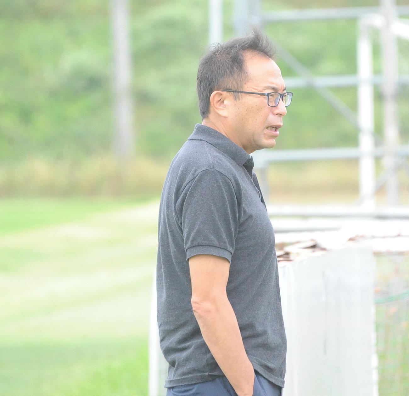 新潟の練習場を訪れた日本サッカー協会の反町技術委員長