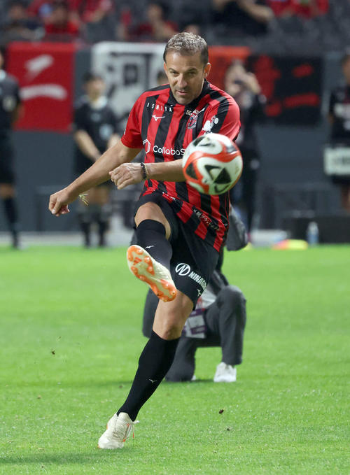 元イタリア代表デルピエロ氏、02年W杯でプレーした札幌ドーム来場