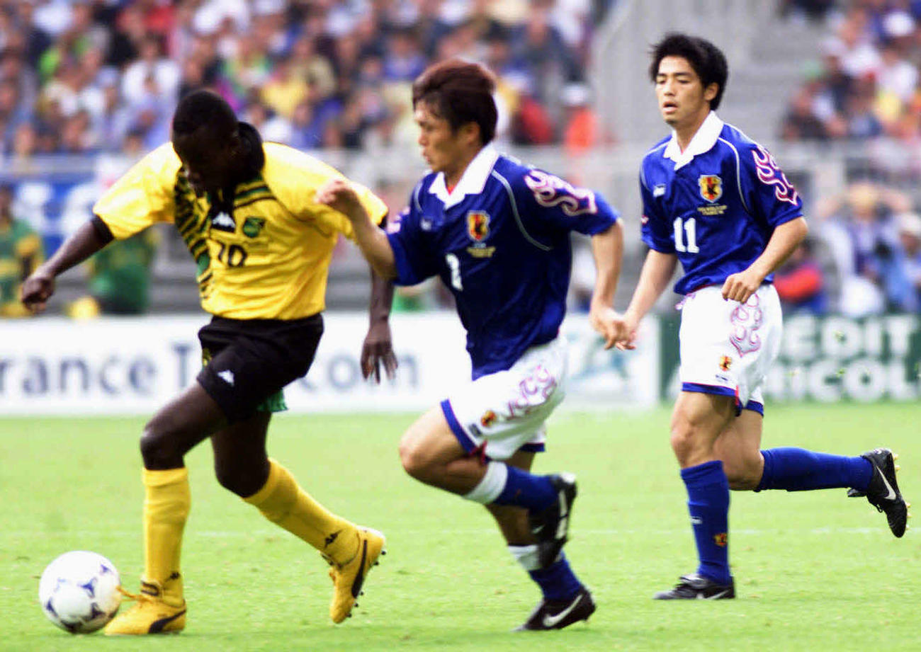 98年6月26日　W杯フランス大会　日本対ジャマイカ　W杯に初出場した小野（右）