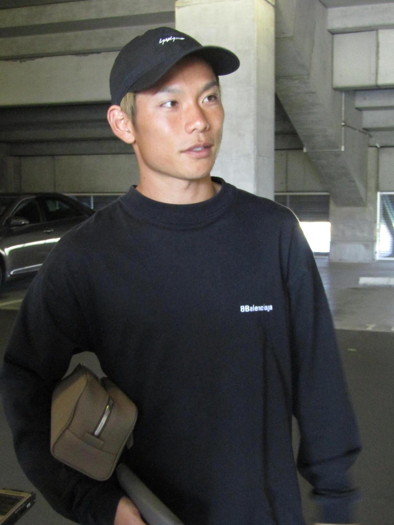 取材に応じるG大阪黒川圭介