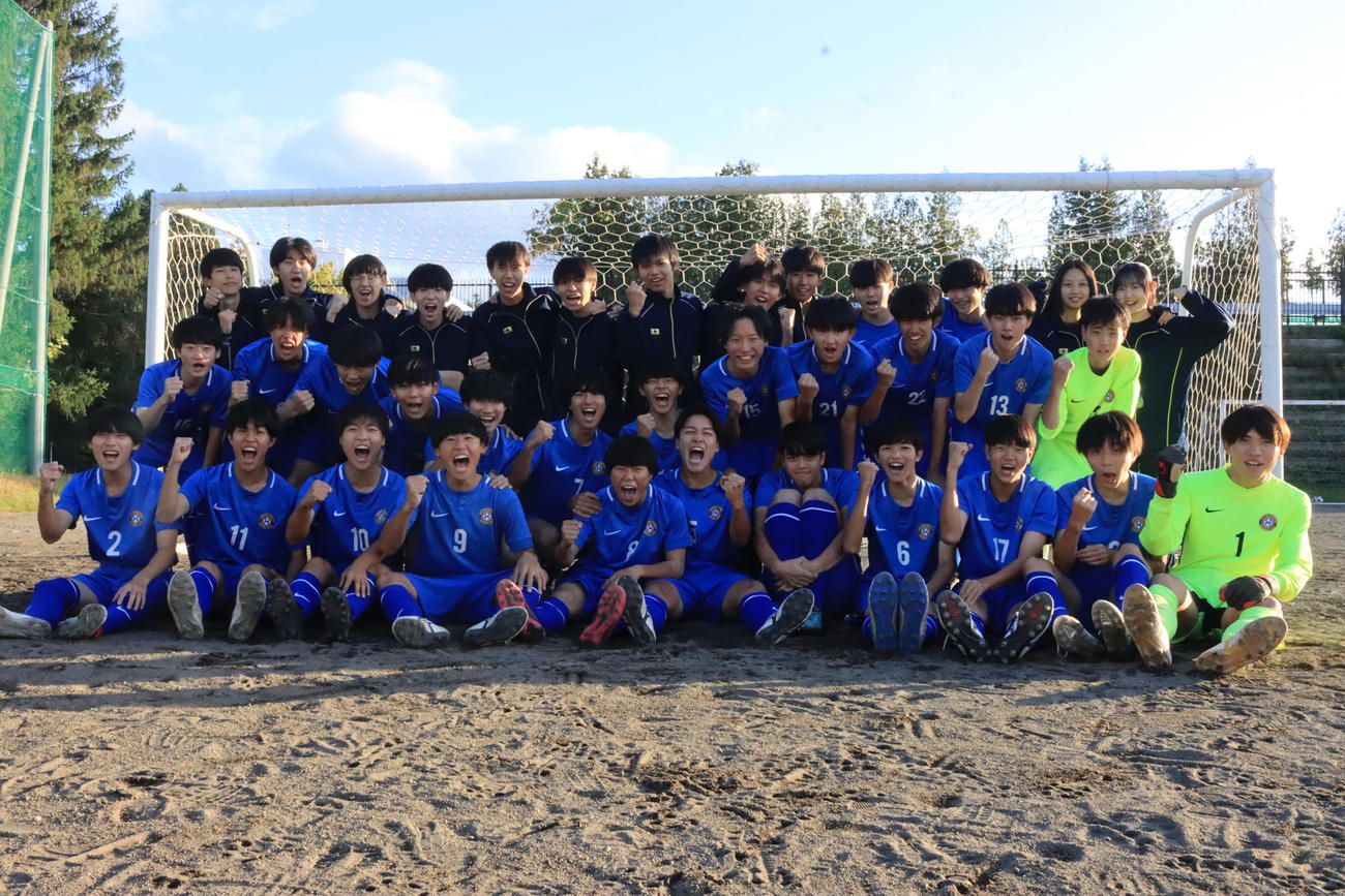 全国高校サッカー選手権北海道大会に初出場する札幌平岸イレブン（撮影・保坂果那）
