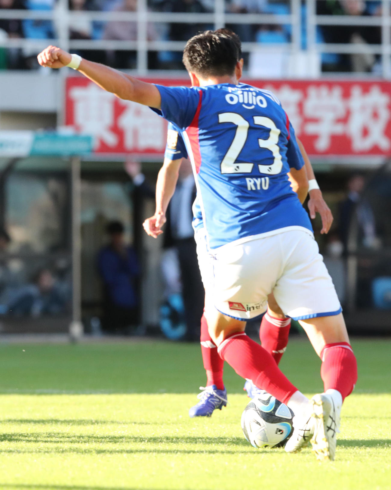 福岡対横浜　後半ロスタイム、横浜宮市はゴールを決める（撮影・梅根麻紀）