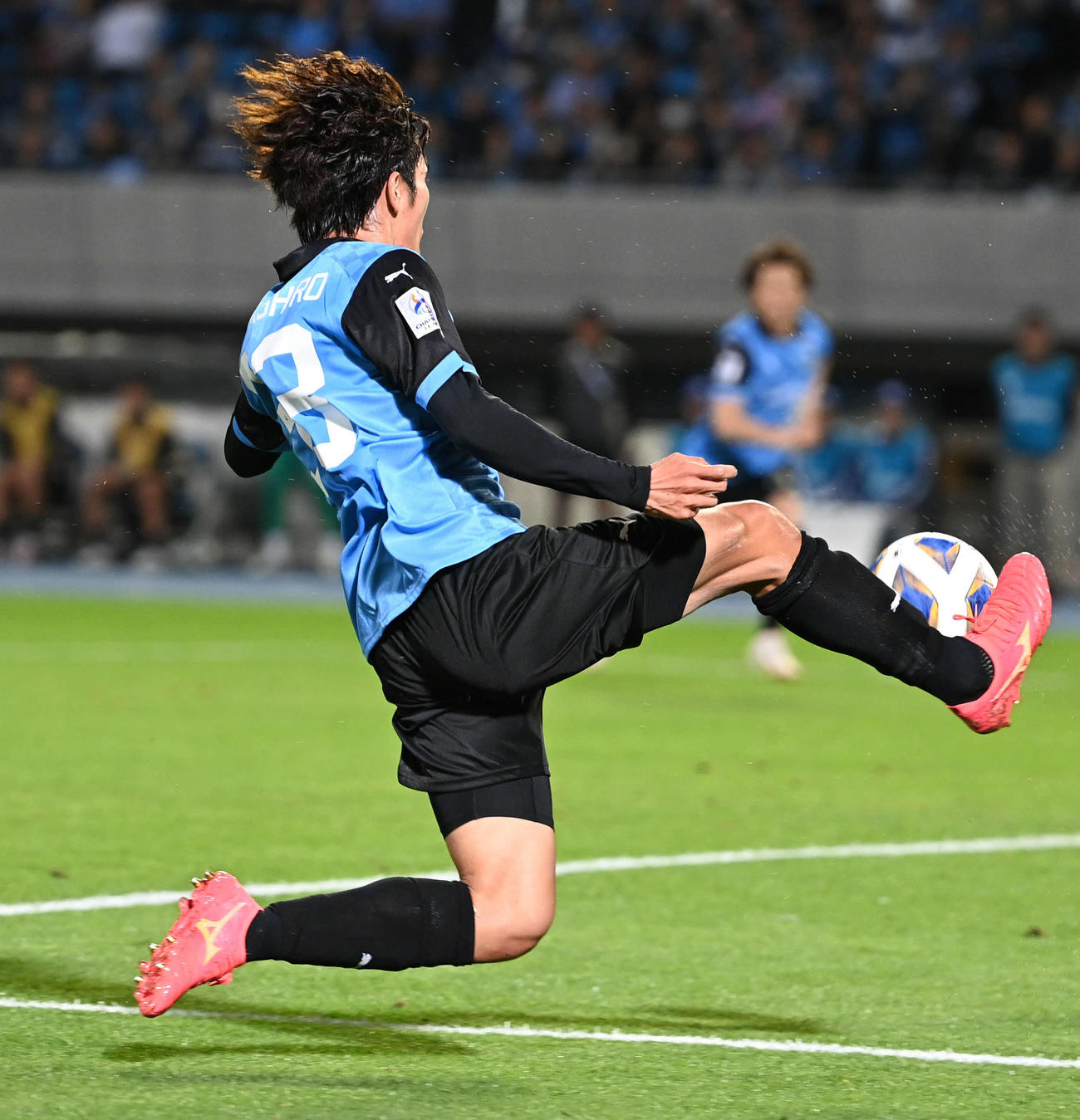 川崎F対BGパトゥム　後半、右足で追加点を決める川崎F宮代（撮影・山崎安昭）