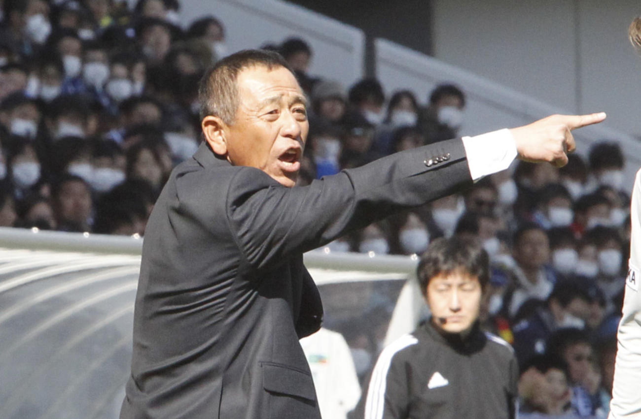 北九州小林伸二監督（20年2月撮影）