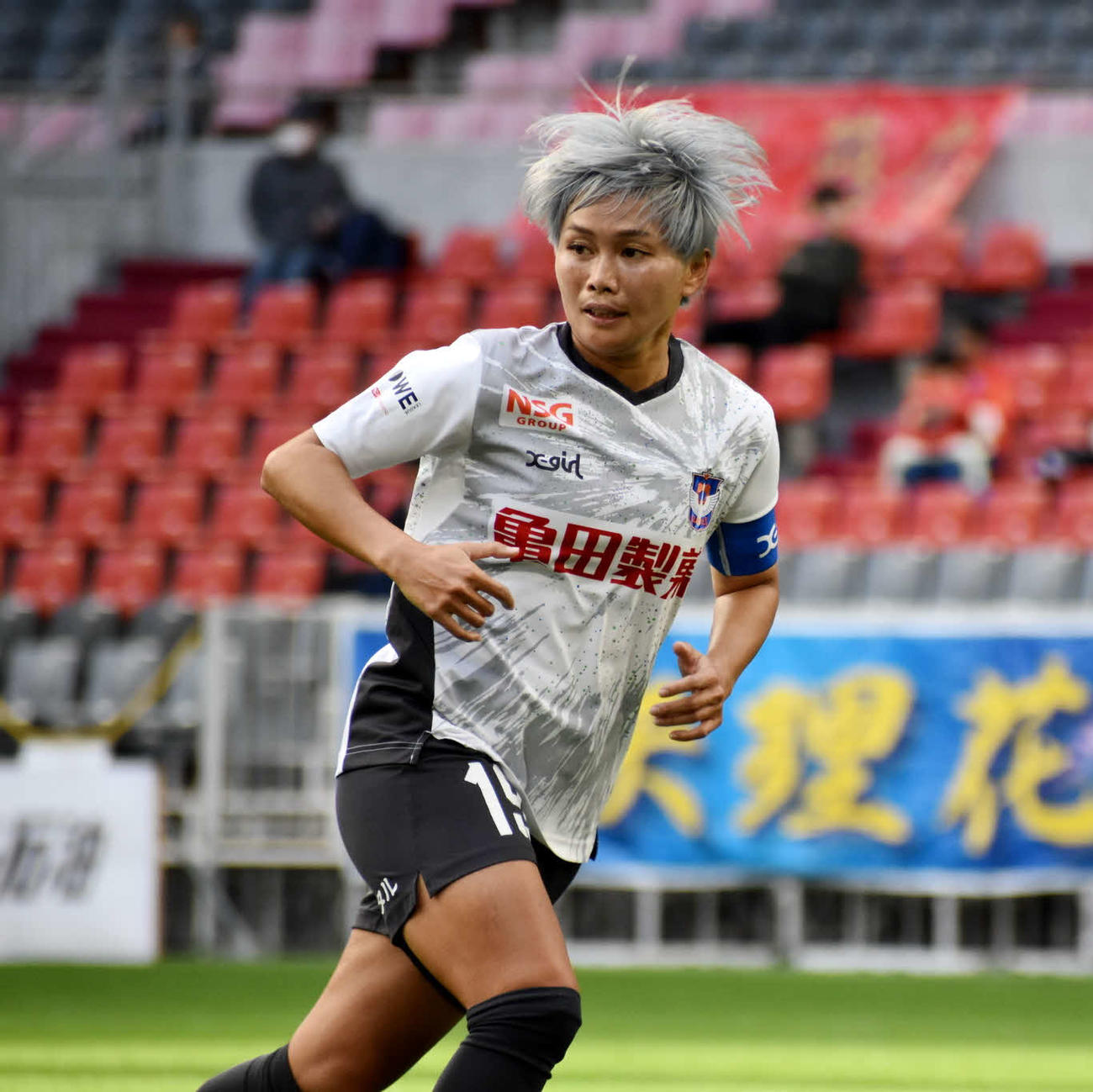新主将として開幕戦に臨む川澄（アルビレックス新潟レディース提供）