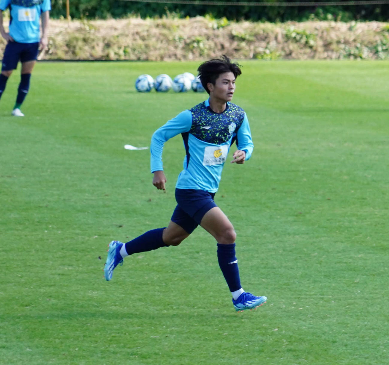 練習に臨む湘南ベルマーレFW石井久継（2023年10月24日撮影）