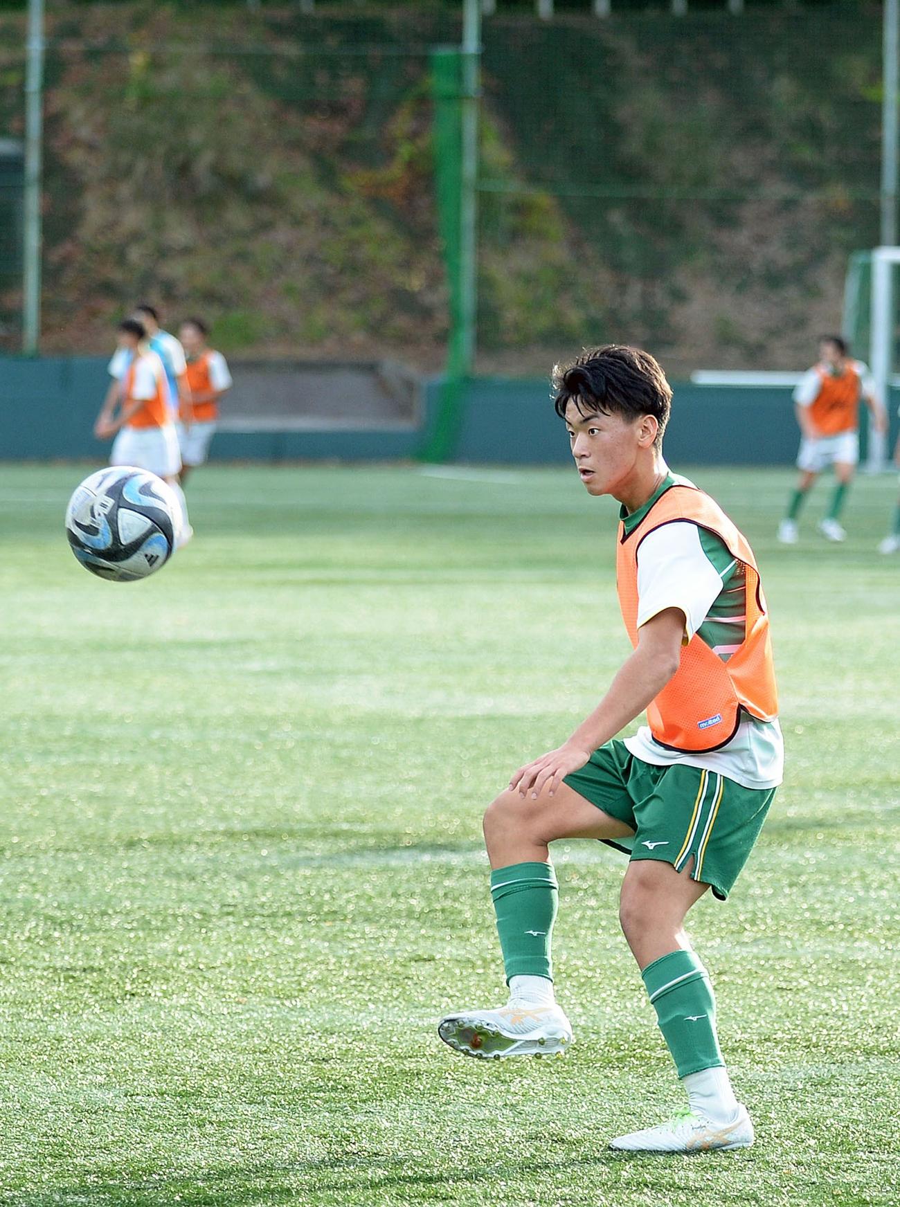 スタメン奪取に向けてアピールを誓った静岡学園DF大村