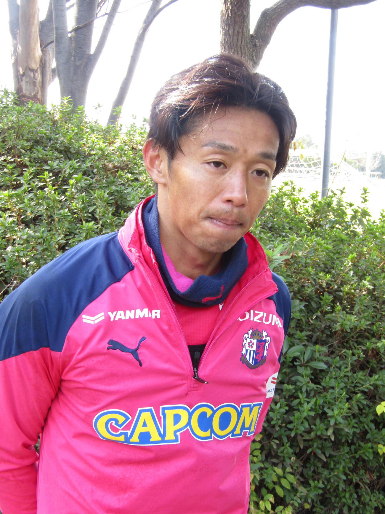 取材に応じるC大阪清武