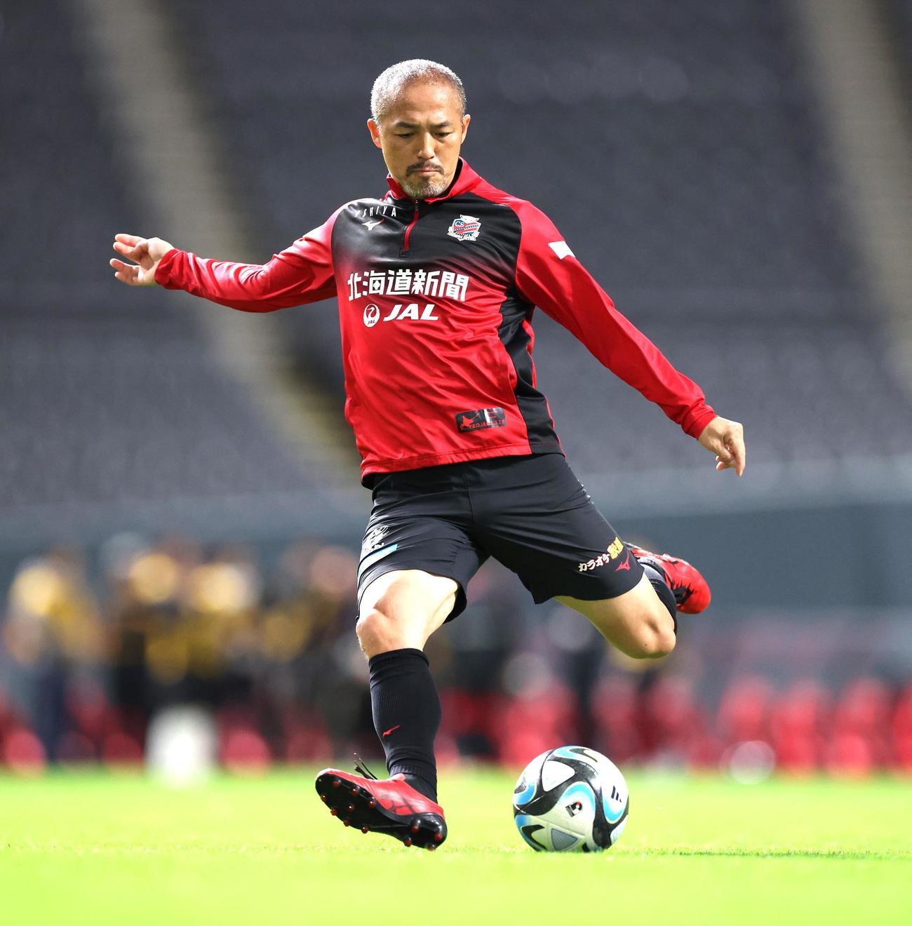 シュート練習する札幌小野（撮影・黒川智章）