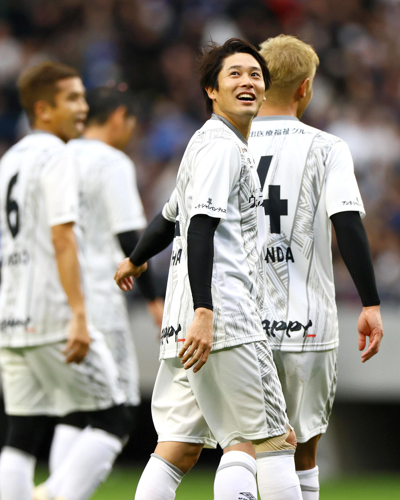 「橋本英郎引退試合」G大阪05対日本代表フレンズ　日本代表フレンズでプレーする内田篤人氏（撮影・上山淳一）