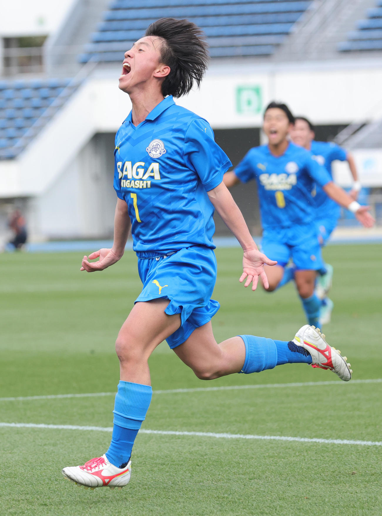 佐賀東対富山第一　前半、ゴールを決め喜ぶ佐賀東・西川（撮影・野上伸悟）