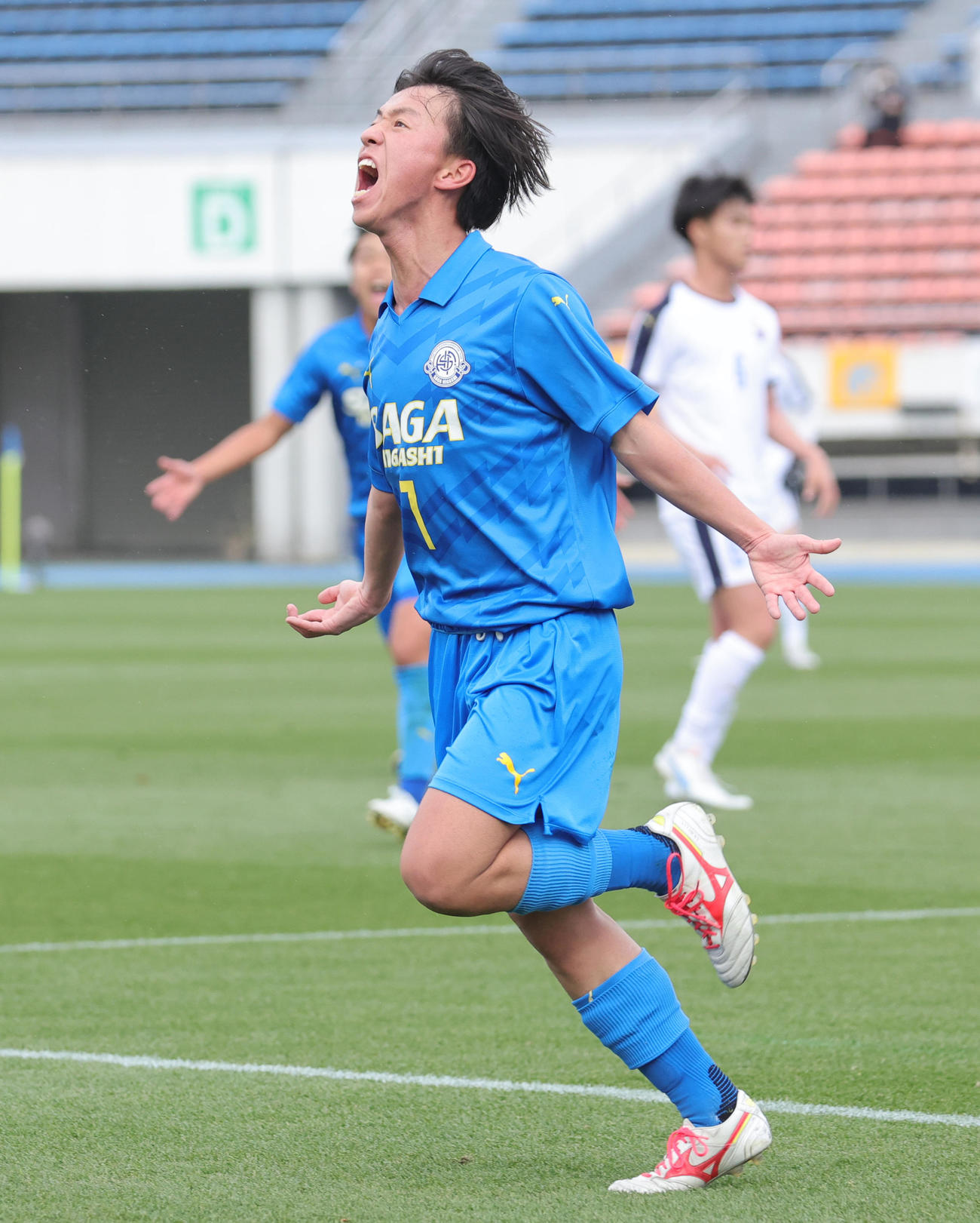 佐賀東対富山第一　前半、ゴールを決め喜ぶ佐賀東・西川（撮影・野上伸悟）