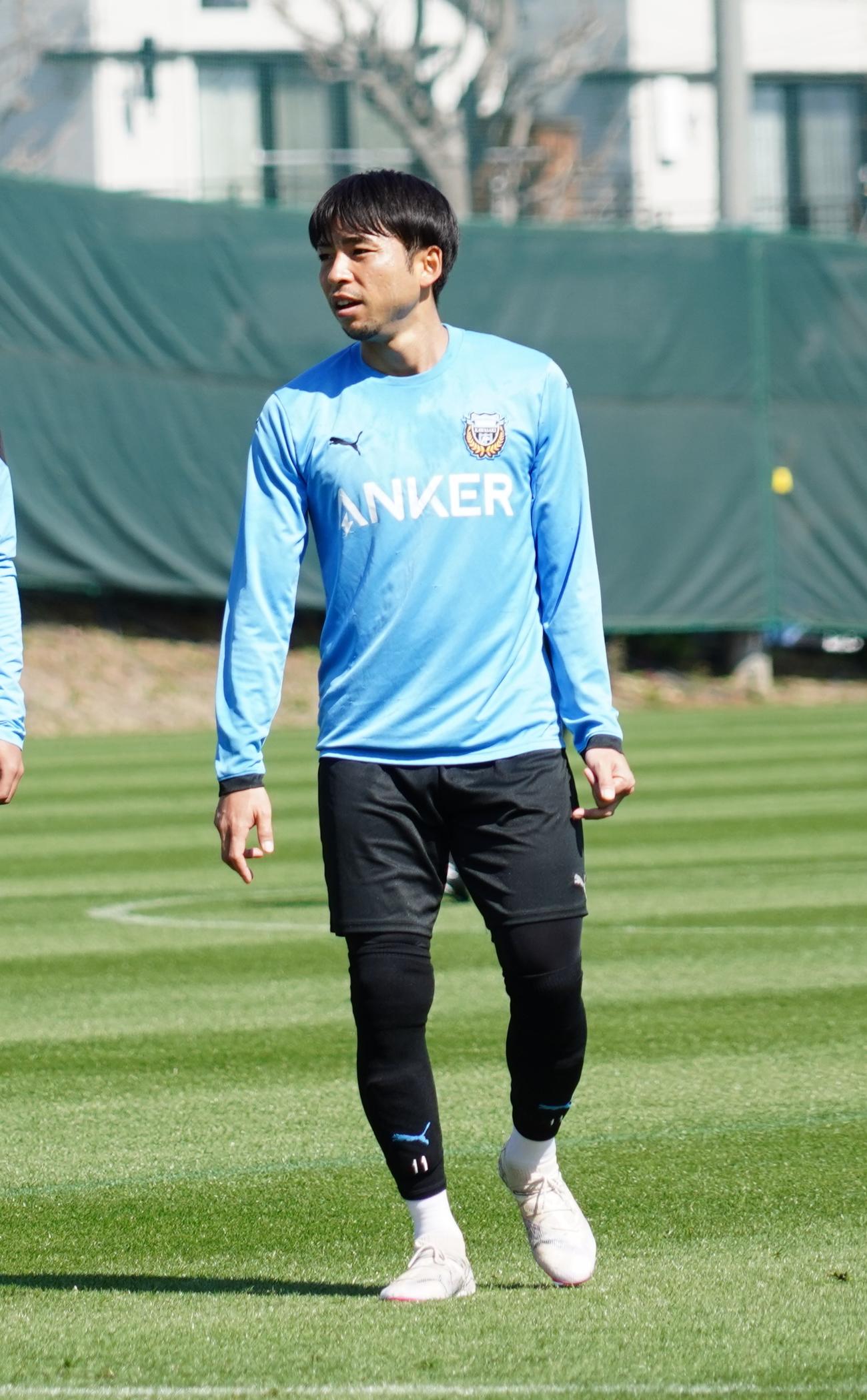 練習に臨む川崎フロンターレFW小林悠（撮影・佐藤成）