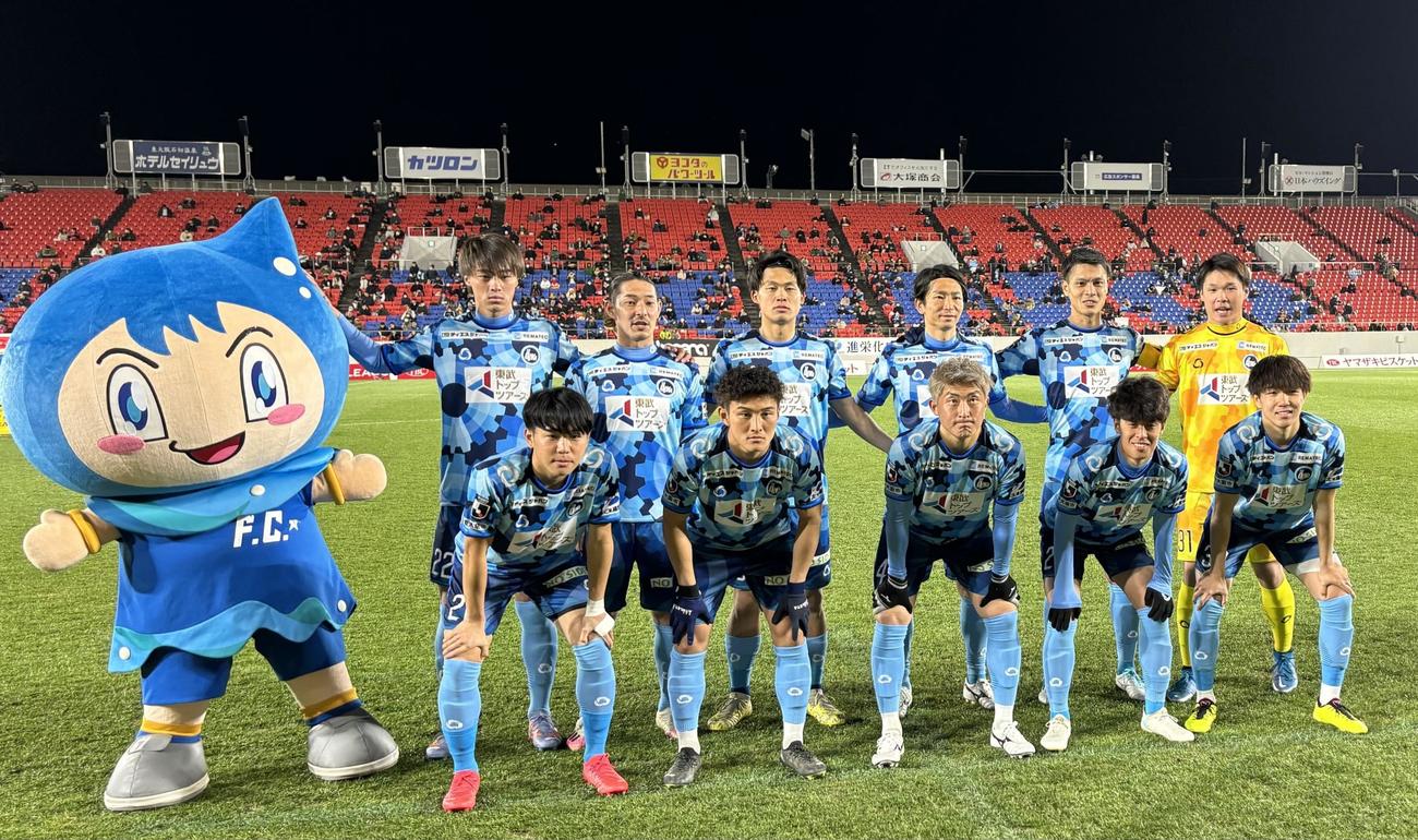 ルヴァン杯いわき戦に臨むFC大阪イレブン（撮影・永田淳）