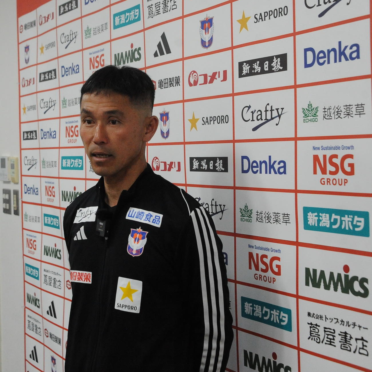 柏戦前日会見に臨む松橋監督