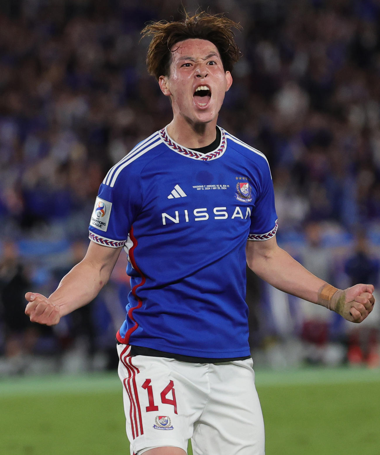 横浜対アルアイン　後半、ゴールを決め喜ぶ横浜植中（撮影・野上伸悟）