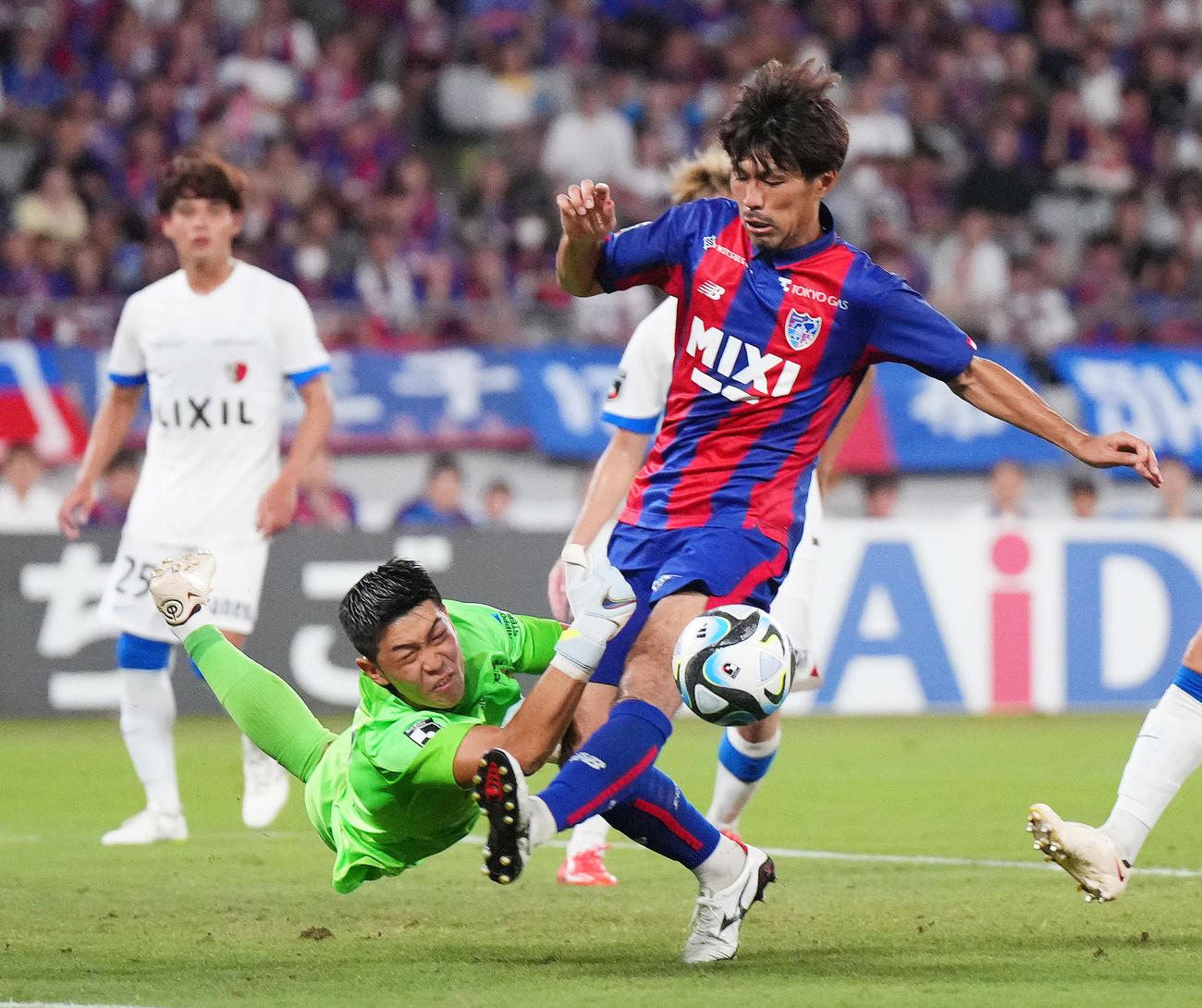 東京木本恭生（右）（2023年7月16日撮影）