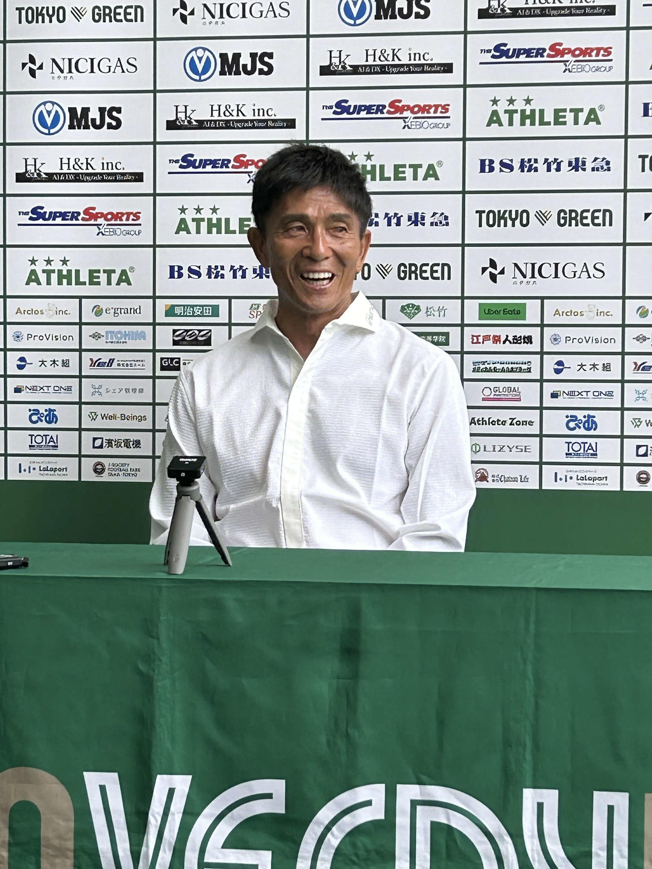 名古屋戦に向けて会見する東京Vの城福浩監督