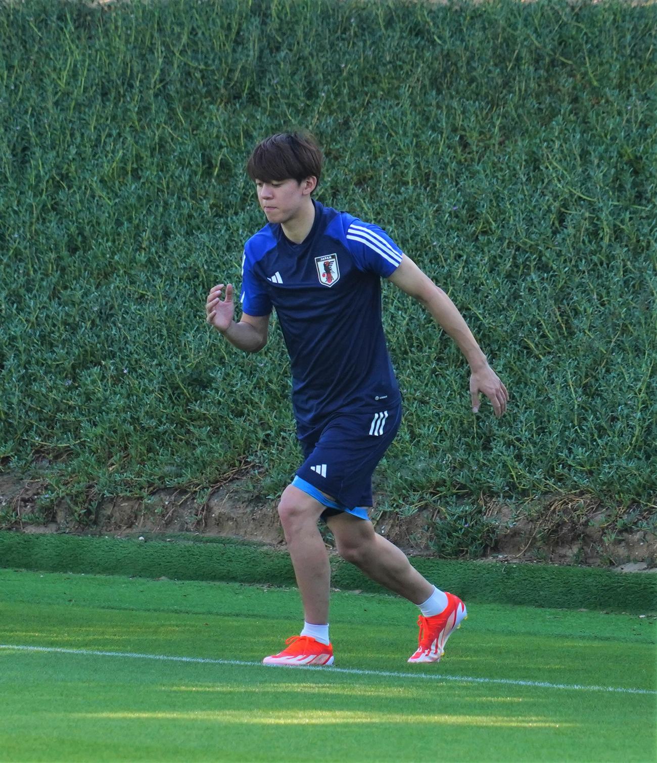 山本理仁（2024年4月撮影）