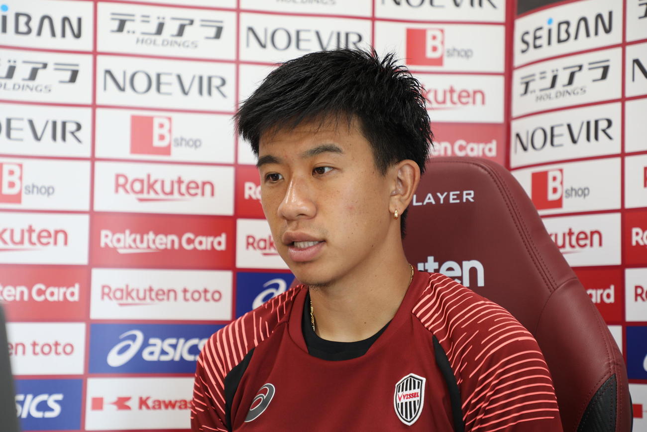 広島戦に向けたオンライン取材に応じる神戸DF初瀬亮（C）VISSEL KOBE