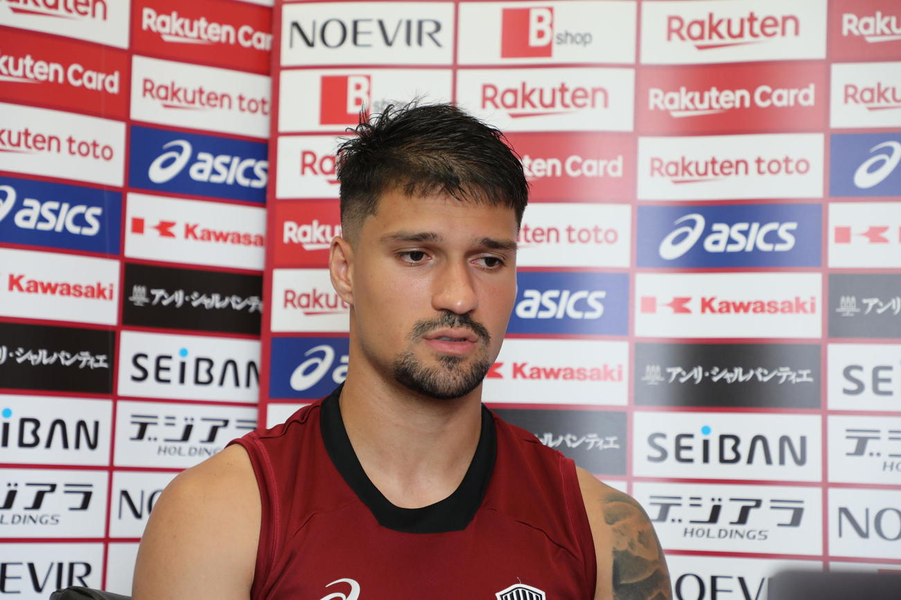 名古屋戦に向けたオンライン取材に応じる神戸DFマテウス・トゥーレル（C）VISSEL KOBE
