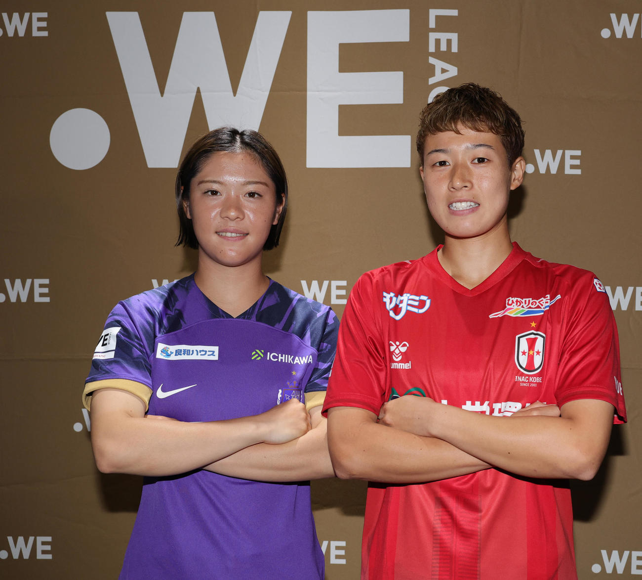 開幕節で対戦する広島瀧沢（左）とINAC神戸水野（撮影・野上伸悟）