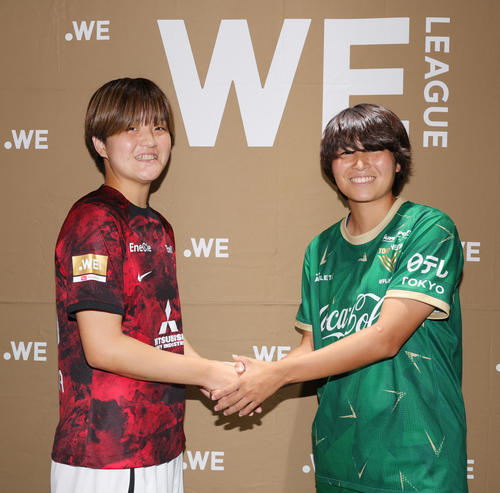 開幕節で対戦する三菱重工浦和島田（左）と日テレ東京V木下（撮影・野上伸悟）