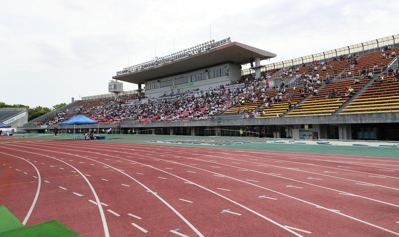 たけびしスタジアム京都（24年5月撮影）