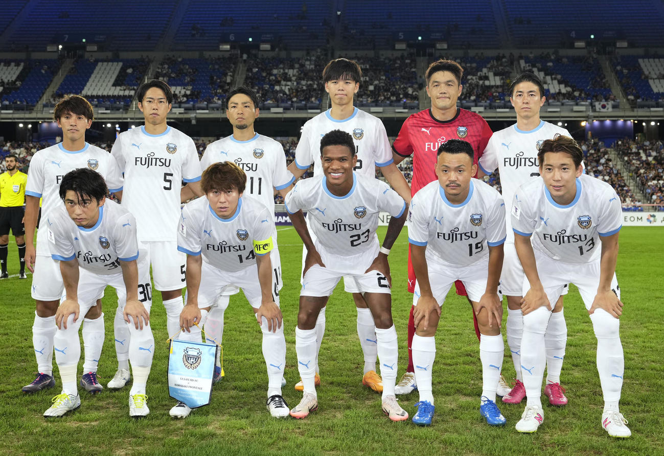 蔚山戦に臨む川崎イレブン（共同）