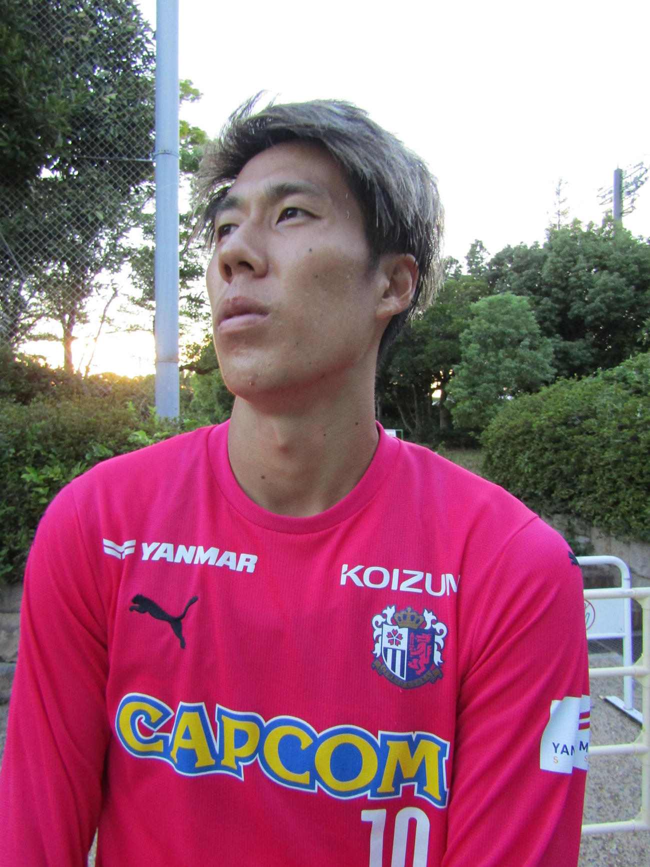 取材に応じるC大阪田中