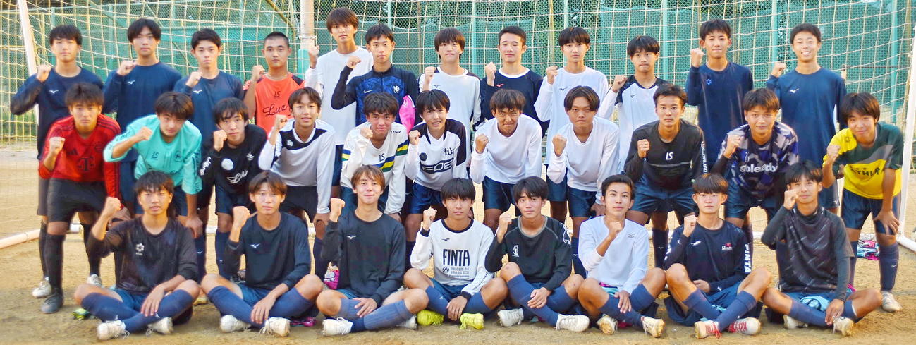 25年ぶりの決勝トーナメント進出を目指す浜松西イレブン　　　　