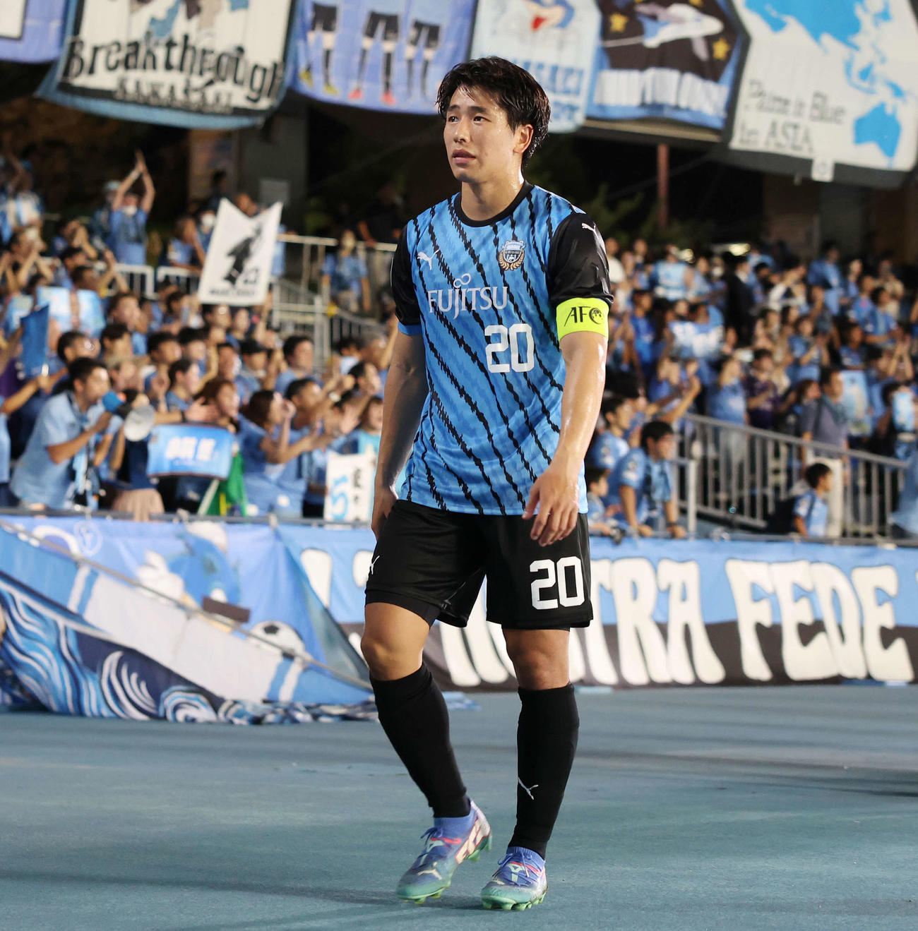 川崎F対光州　敗れて肩を落とす川崎F山田（撮影・宮地輝）