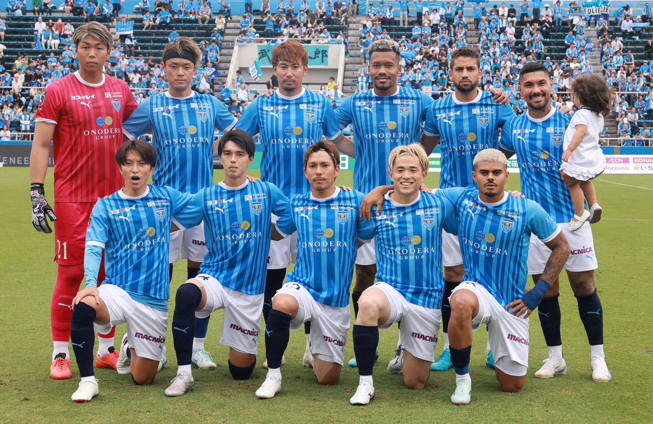 横浜FC対鹿児島　横浜FCイレブン（撮影・野上伸悟）