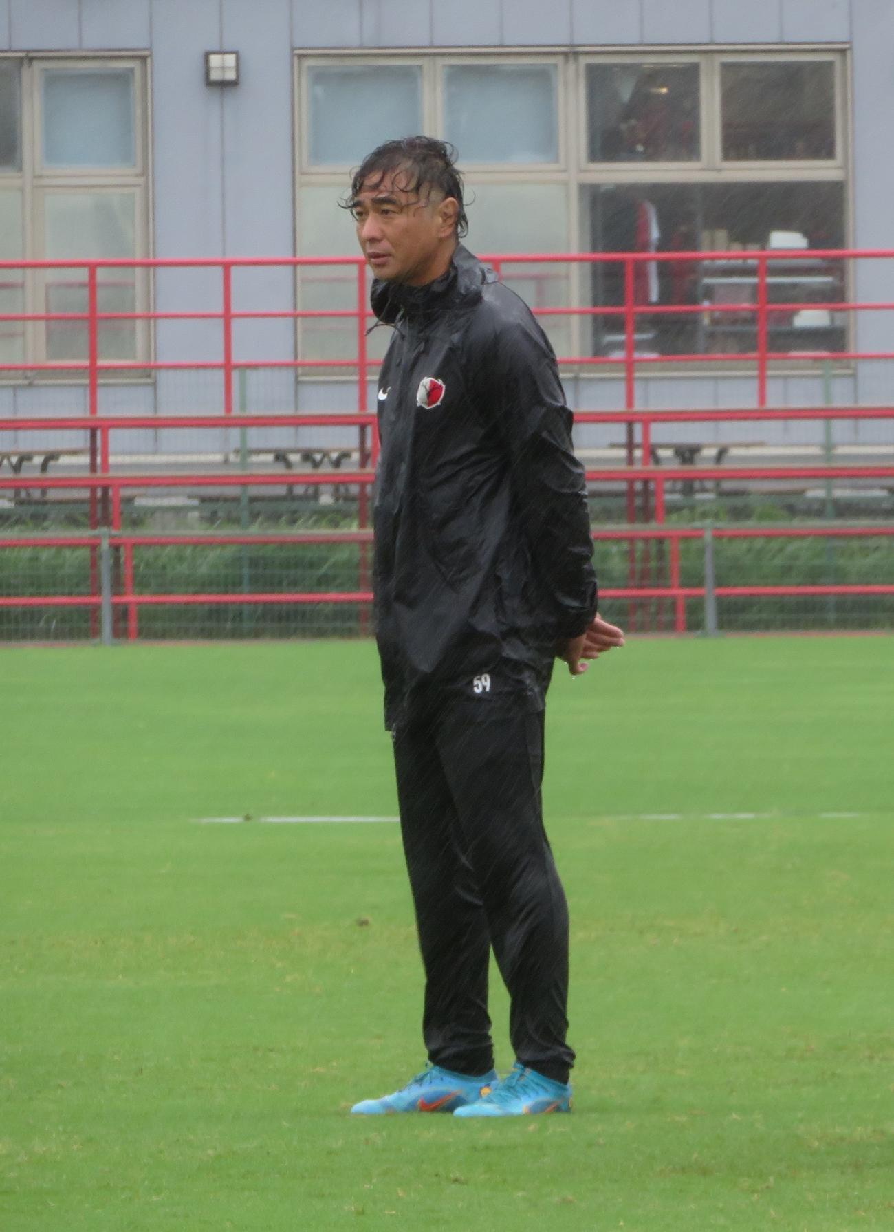 J1鹿島の新コーチに就任した本山雅志氏（撮影・佐藤成）