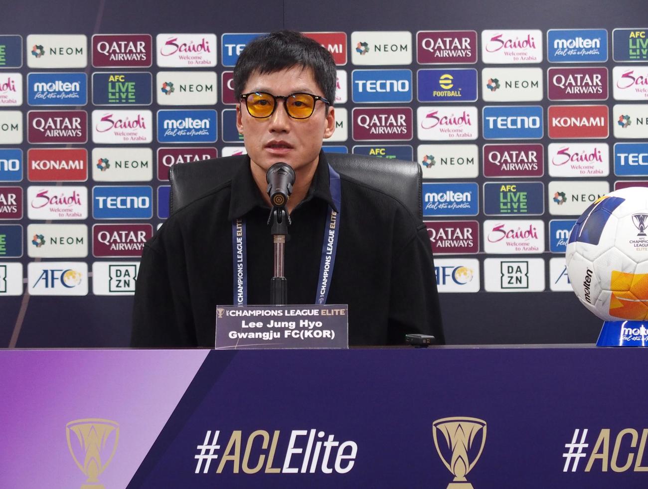 ACLE神戸の公式会見に出席した光州の李正孝（イ・ジョンヒョ）監督（撮影・永田淳）