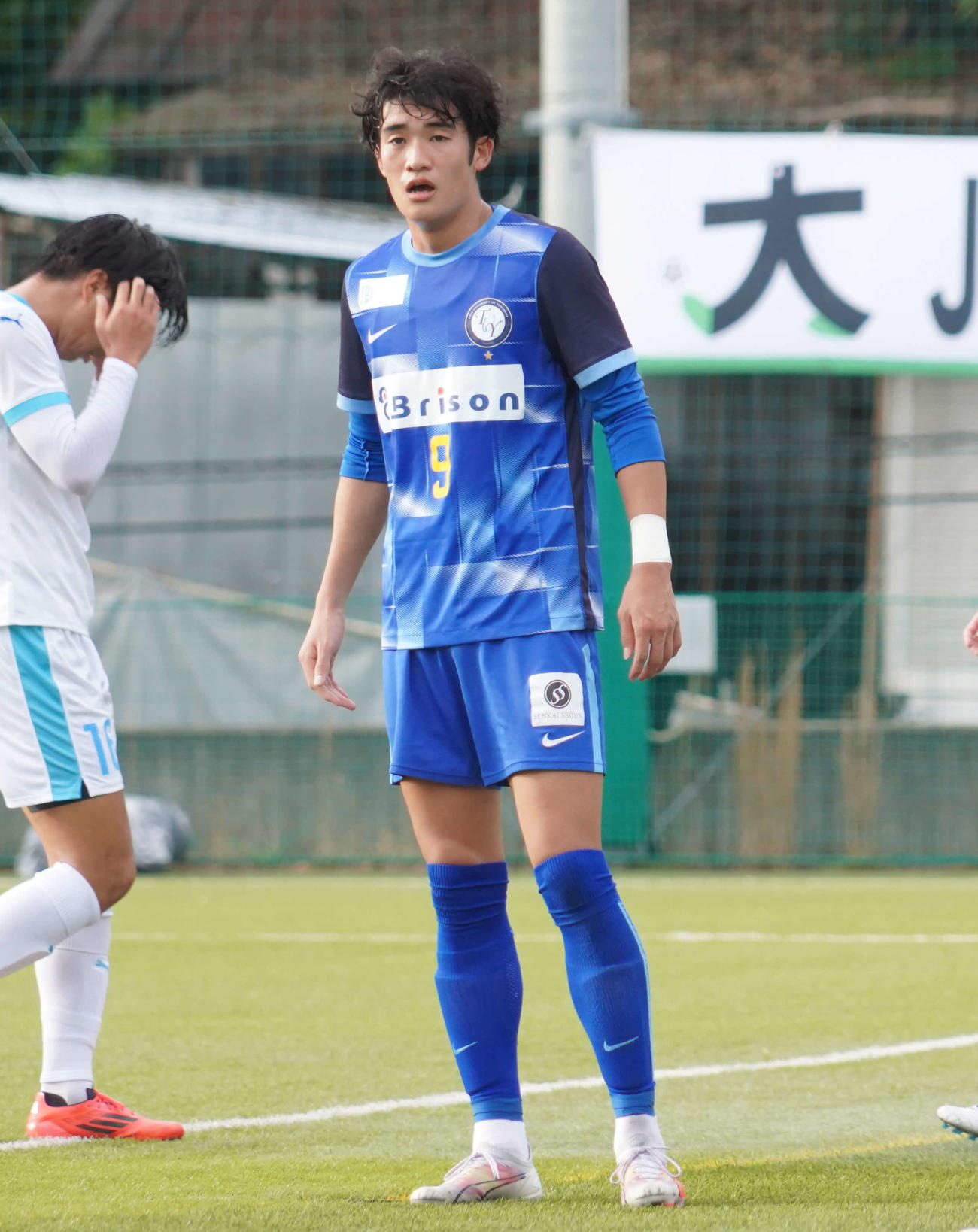 JR東日本カップ2024　第98回関東大学サッカーリーグ戦1部の桐蔭横浜大－筑波大戦でプレーする桐蔭横浜大FW渡辺啓吾（撮影・佐藤成）