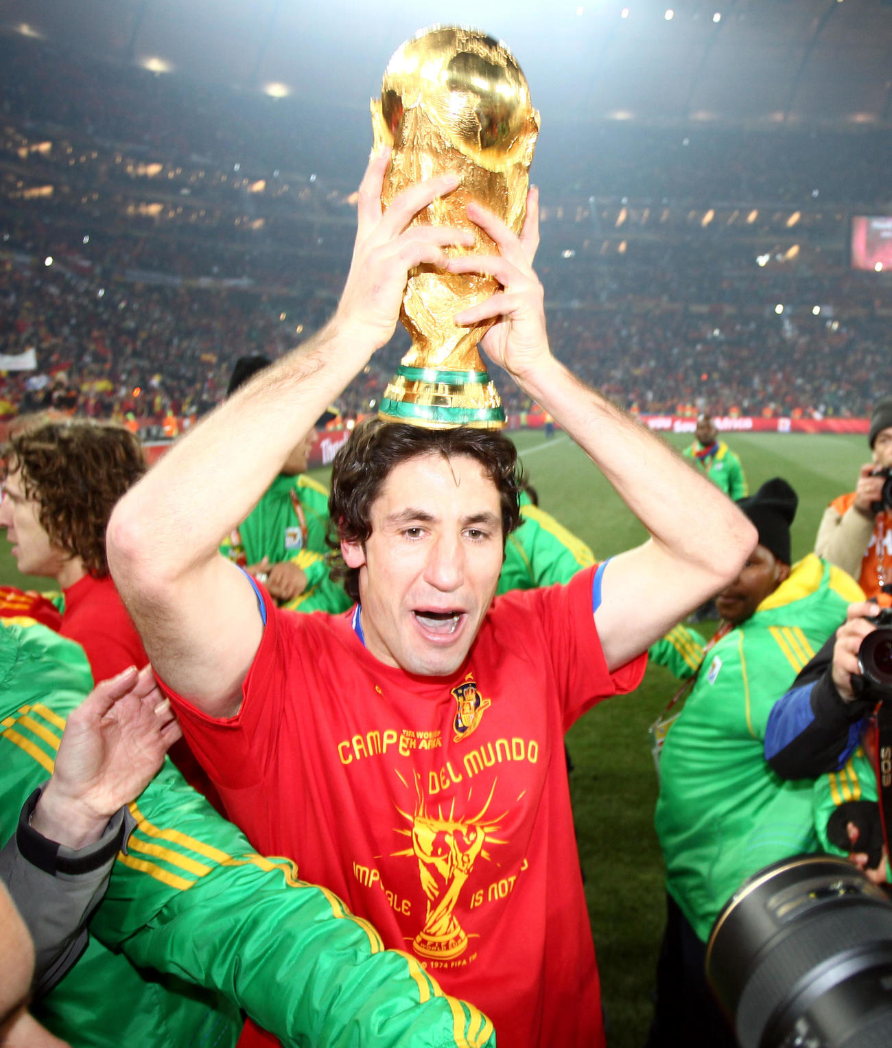 W杯で初優勝し喜ぶスペインDFカプデビラ（2010年7月撮影）