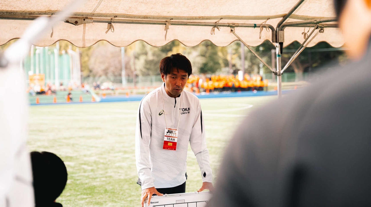東海大サッカー部の浅田忠亮監督（同部提供）