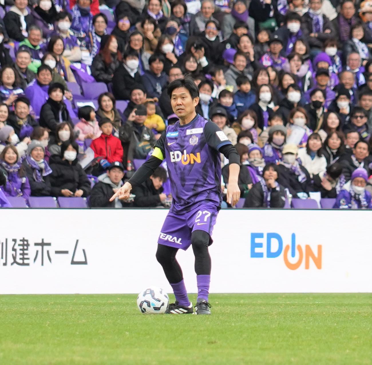 サンフレッチェ広島レジェンドマッチ2024に臨んだ日本代表の森保一監督（撮影・佐藤成）