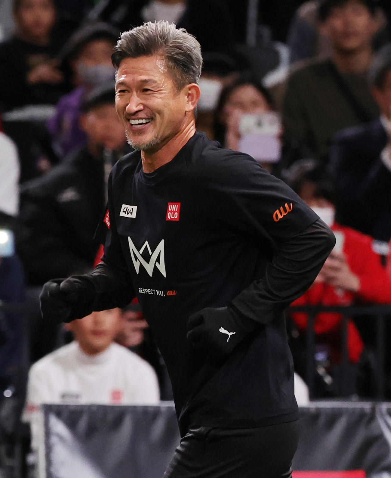 4V4JAPAN CUP 2024×4JAPAN CUP 2024　レジェンドマッチでゴールを決め喜ぶカズ（撮影・野上伸悟）