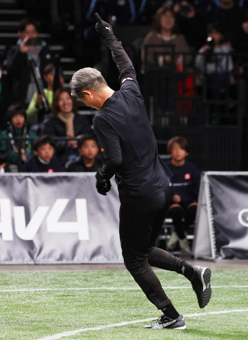 本田圭佑の育成論！小学生に手加減なしプロの技で圧勝「本気で上を