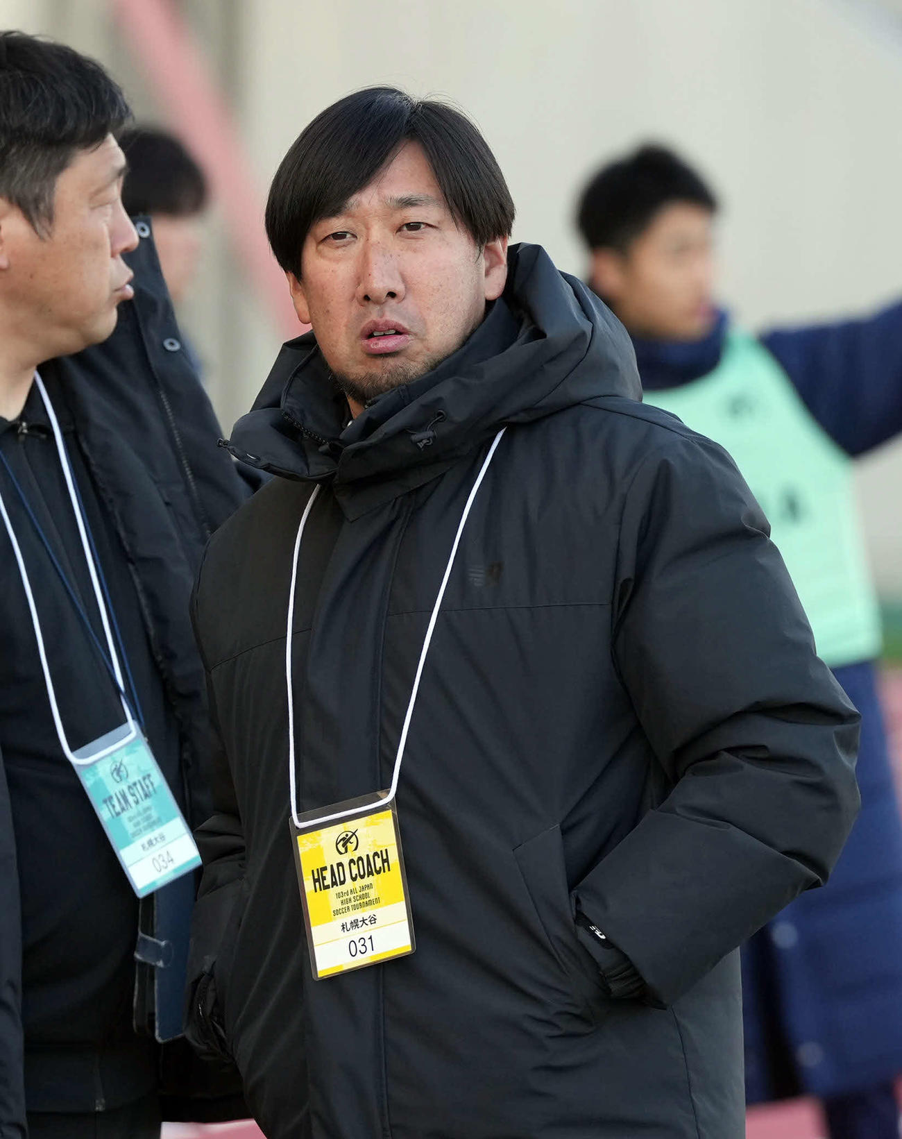 寒川対札幌大谷　寒川に勝利した札幌大谷・清水監督（撮影・たえ見朱実）