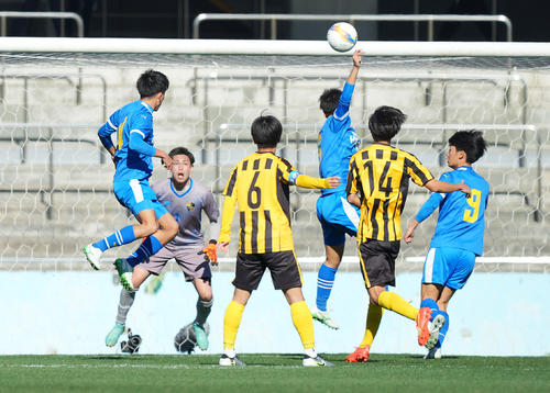 高校サッカー】草津東逆転負け 土壇場失点に牛場監督「笛が鳴るまで何