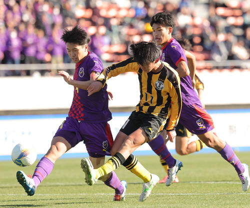 高校サッカー】前橋育英、PK戦を制して3回戦へ 主将MF石井「GK