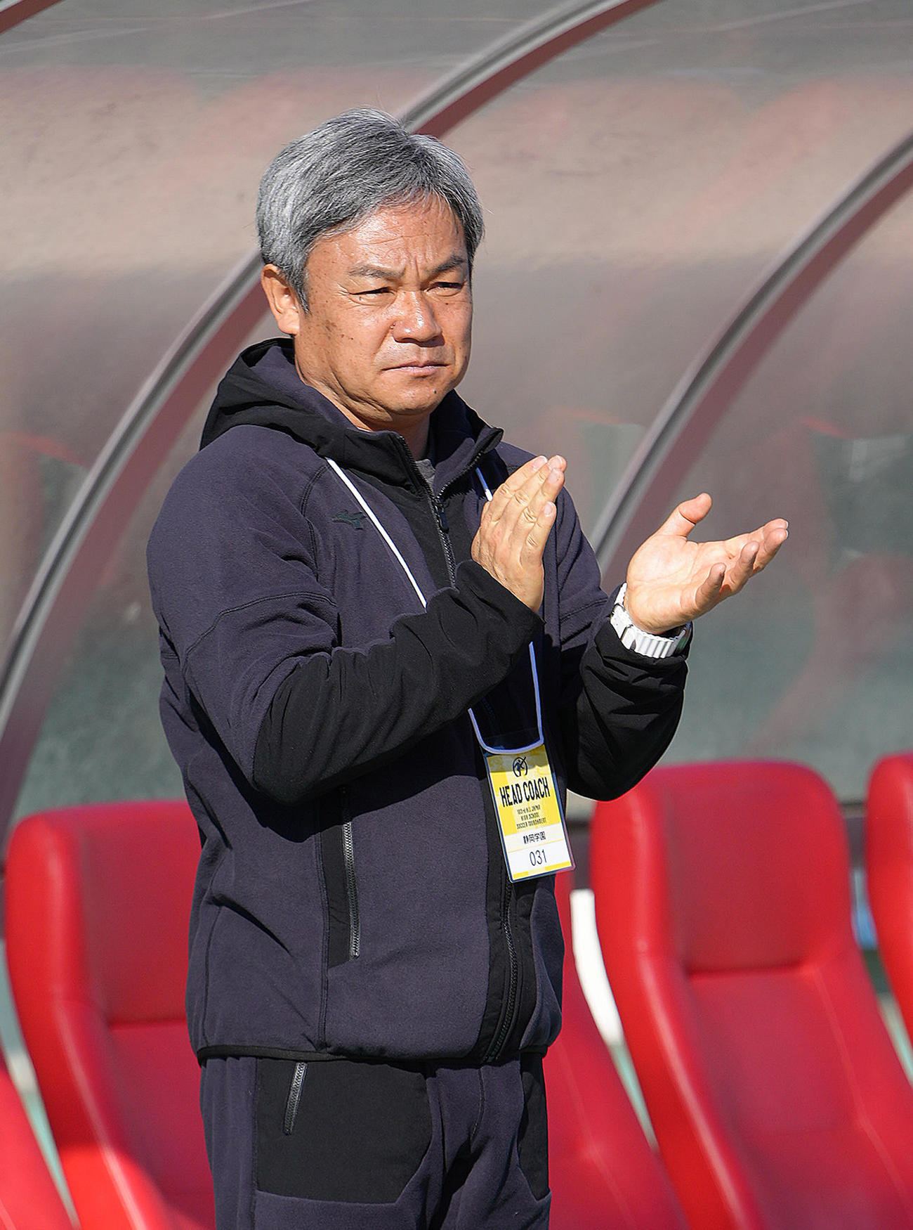 静岡学園対高知　試合に臨む静岡学園・川口監督（撮影・足立雅史）
